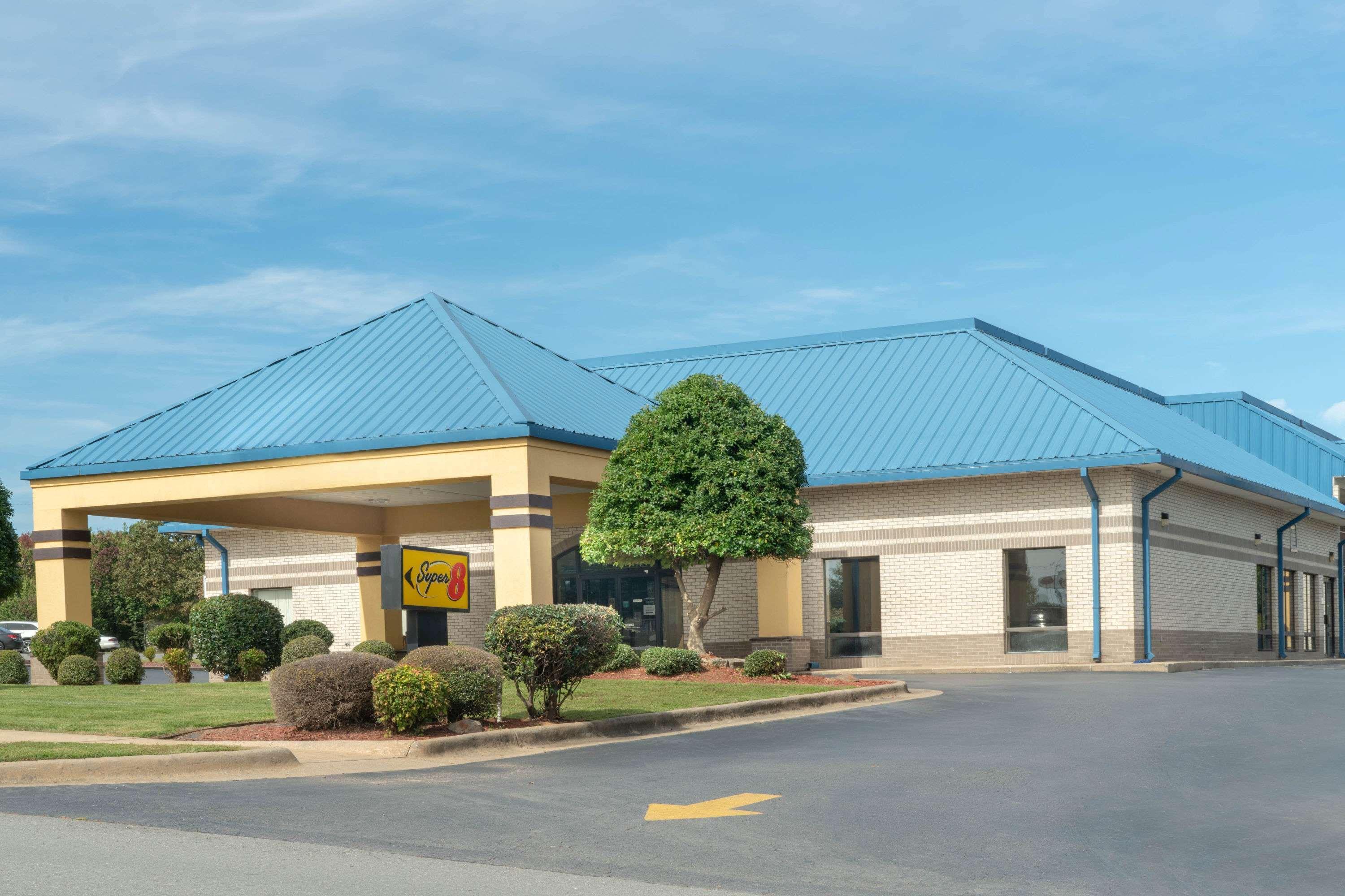 Super 8 By Wyndham North Little Rock/Mccain Motel Exterior photo